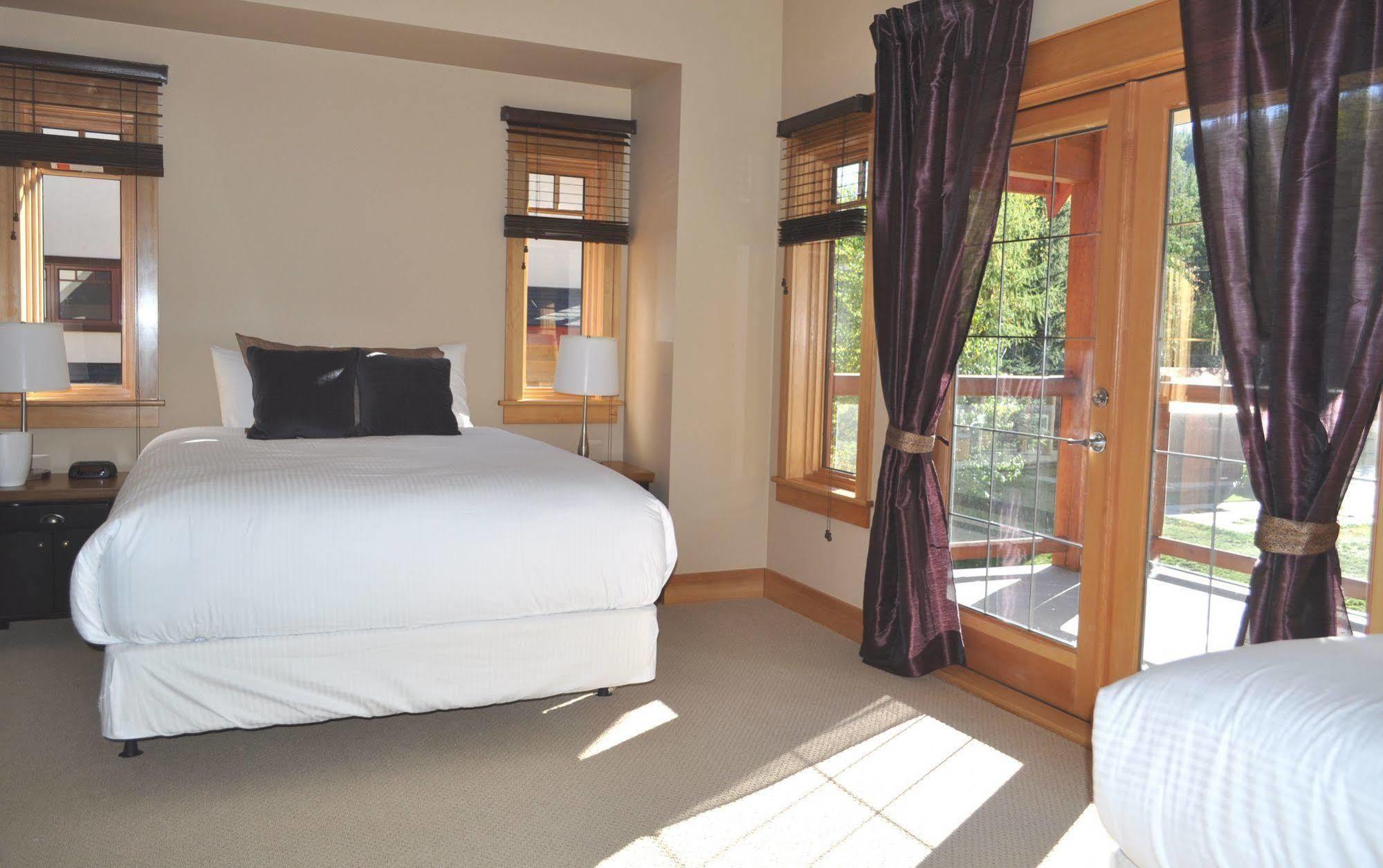 Red Mountain Village Condos Rossland Dış mekan fotoğraf